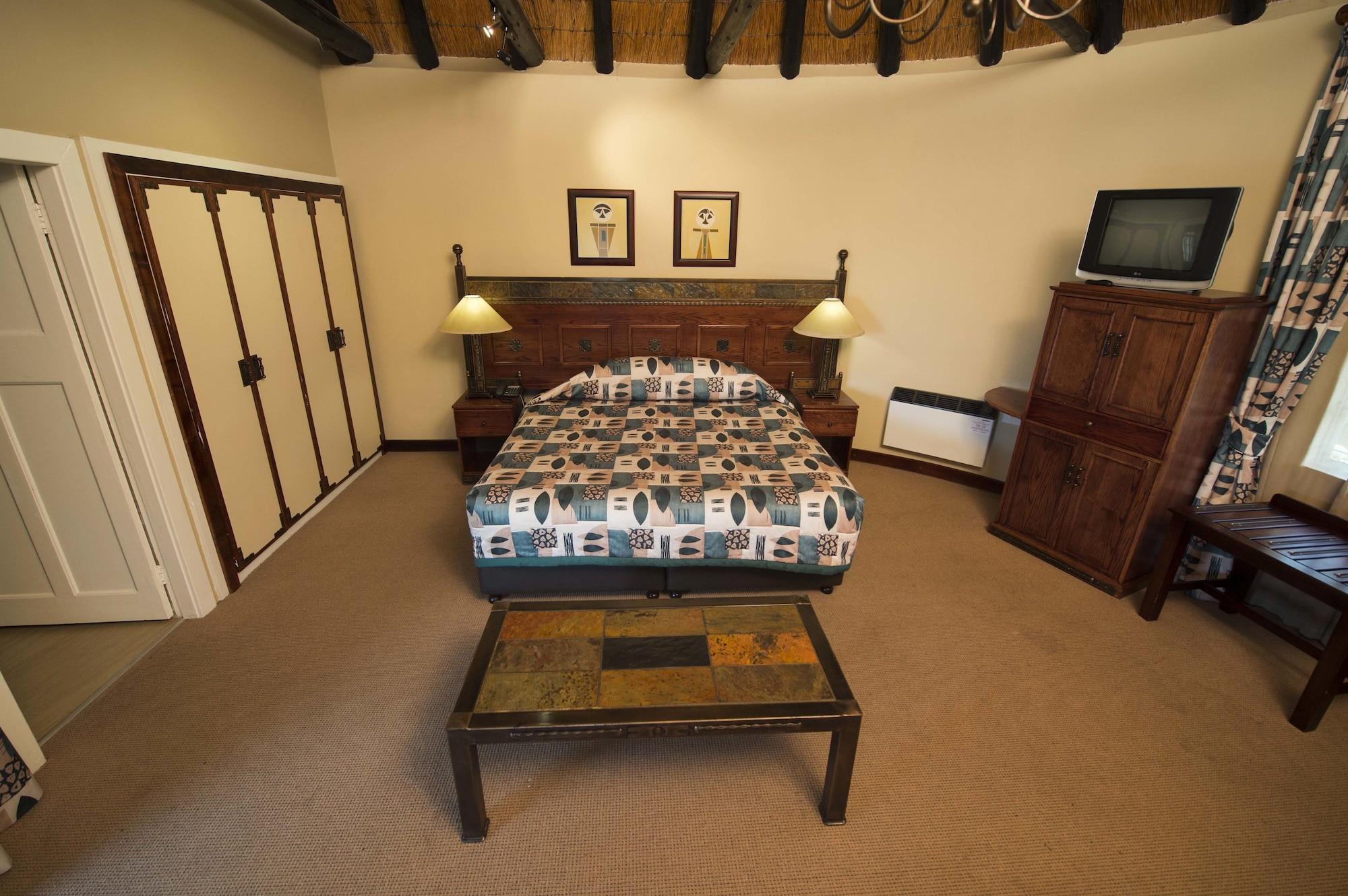 ווינטרטון Cathedral Peak Hotel מראה חיצוני תמונה