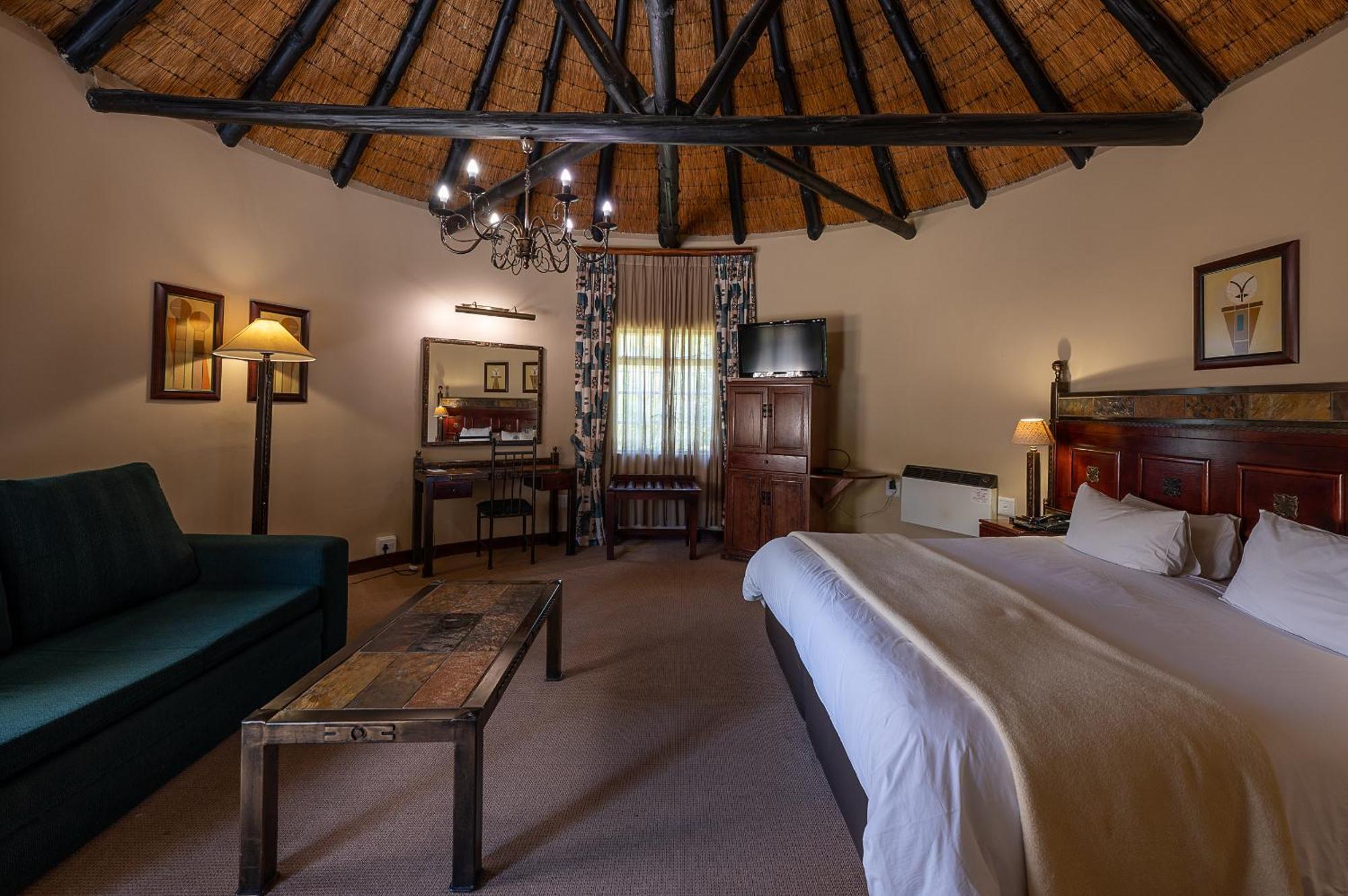 ווינטרטון Cathedral Peak Hotel חדר תמונה
